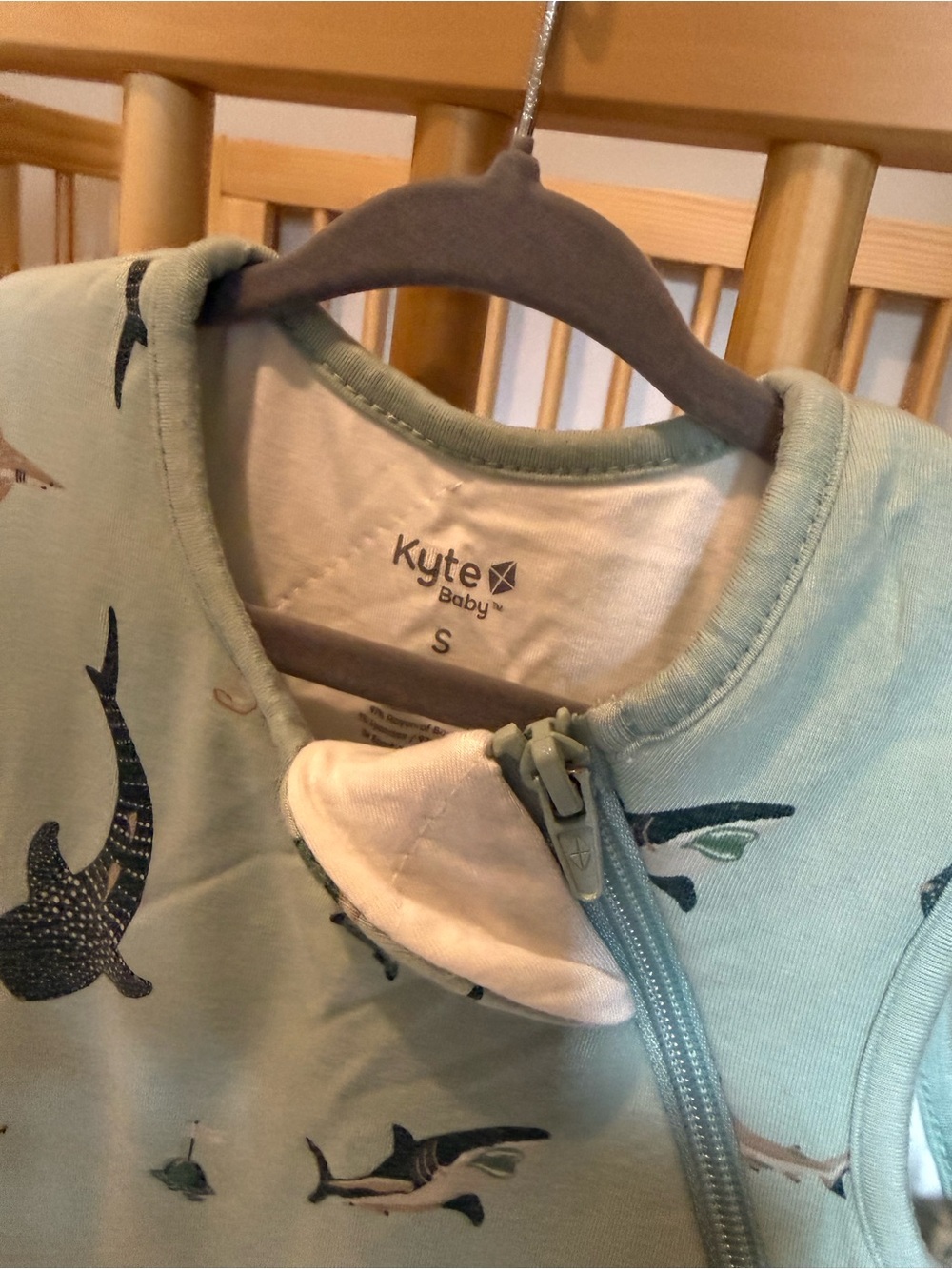 Kyte Baby Sage Shark Bamboo Sleep Bag 1.0 TOG (Medium 6-18M, EUC) - Picture 2 of 5